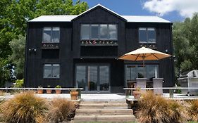 Black Walnut Cottage